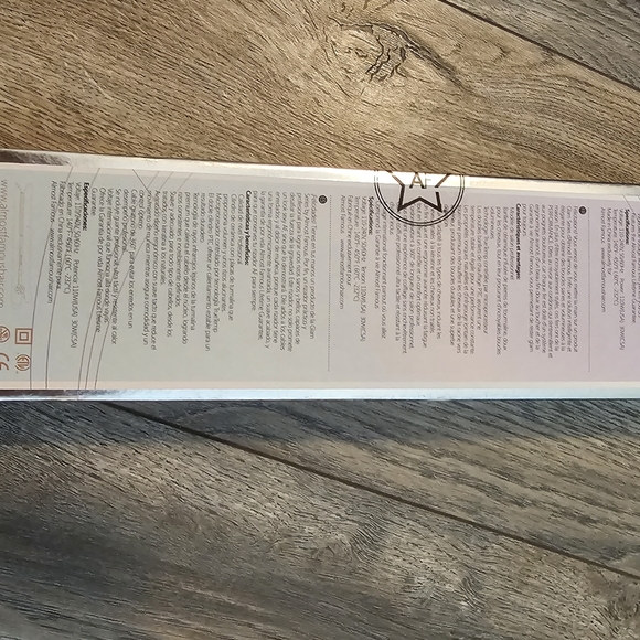 Almost Famous Flat Iron Brand new Sealed - Picture 7 of 10